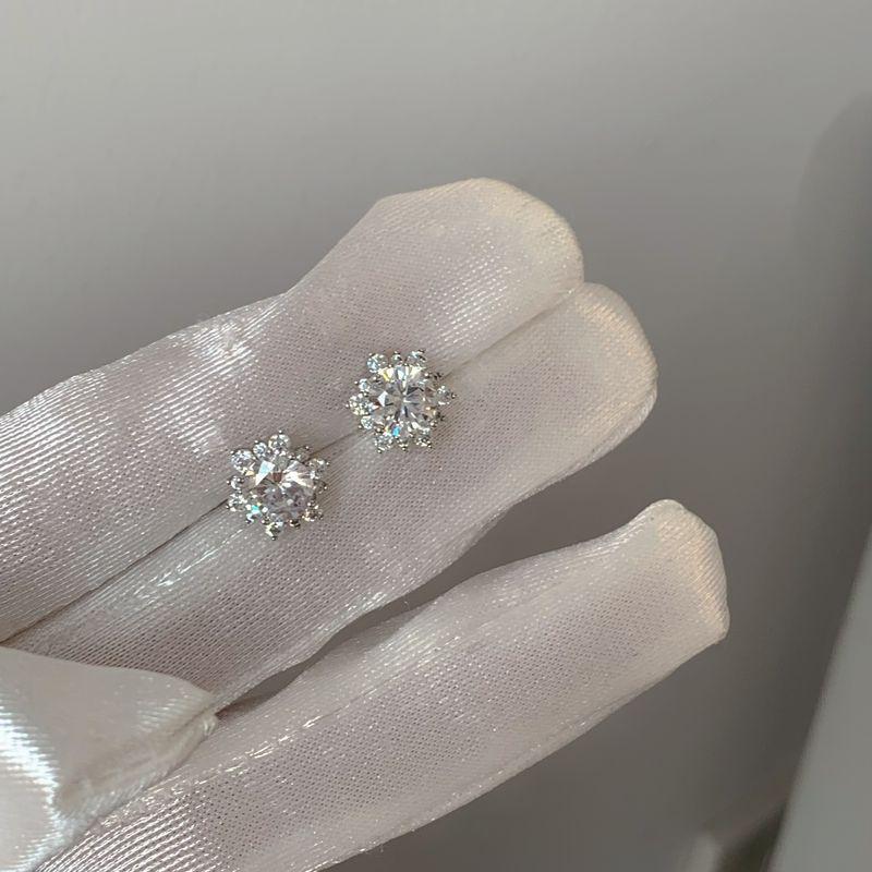 

Moon Splash Star River Клипса для ушей с москитной спиралью Hua Zi Сияющий циркон Galaxy 925 Silver Needle Pair