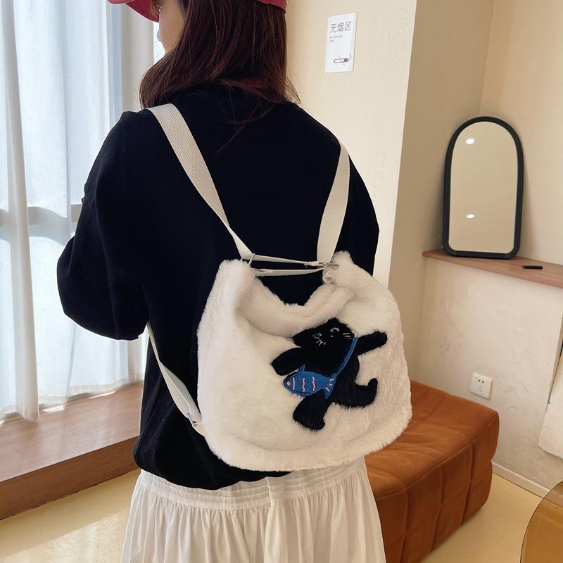 Autumn and winter plush messenger bag women's new fashion cartoon shoulder bag cute niche student backpack