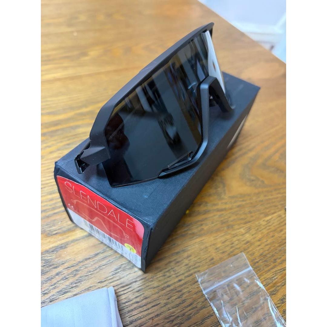 Used 100% SLENDALE matte black sunglasses