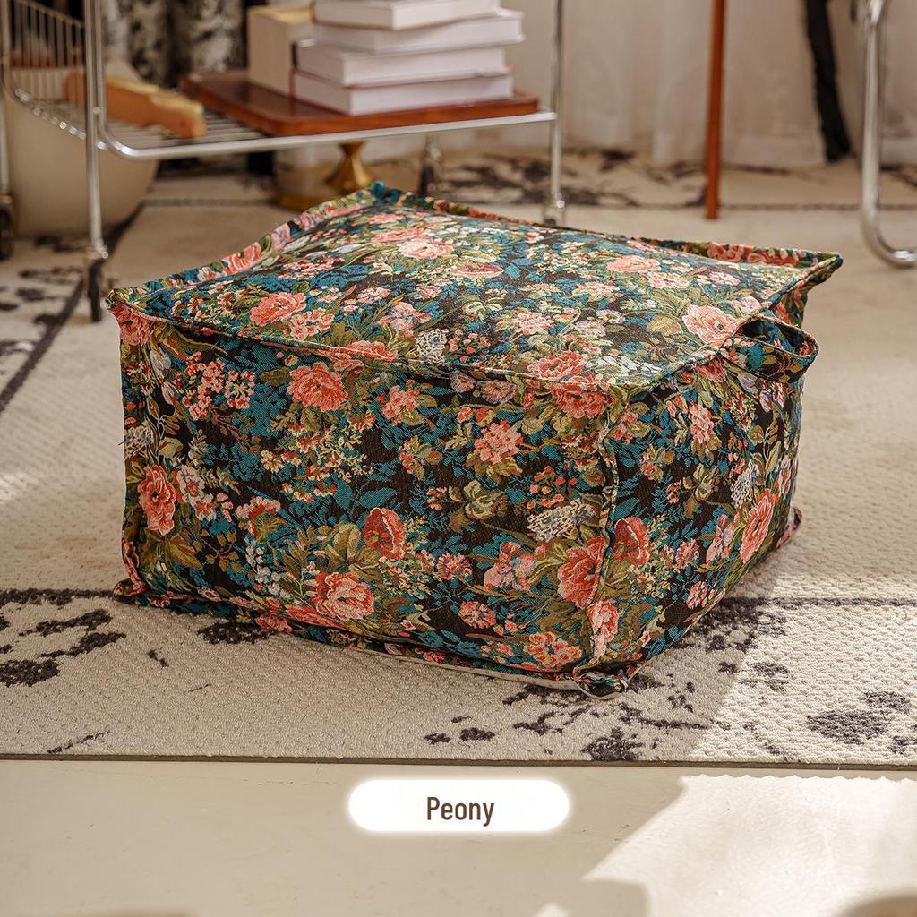 Nordic Oil Painting-Style Futon Cushion: Retro Light Luxury for Living Room Floor or Seat.