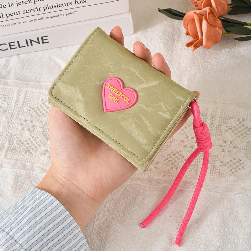 Portafoglio da donna carino a tre ante in pelle PU portamonete compatto con cinturino da polso porta carte multiplo