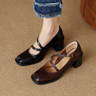 Vielseitige Retro-Mary-Jane-Einzelschuhe mit mittlerem und hohem Absatz für Damen, neue quadratische Mode mit gekreuzten Riemen und dickem Absatz, kleine Lederschuhe