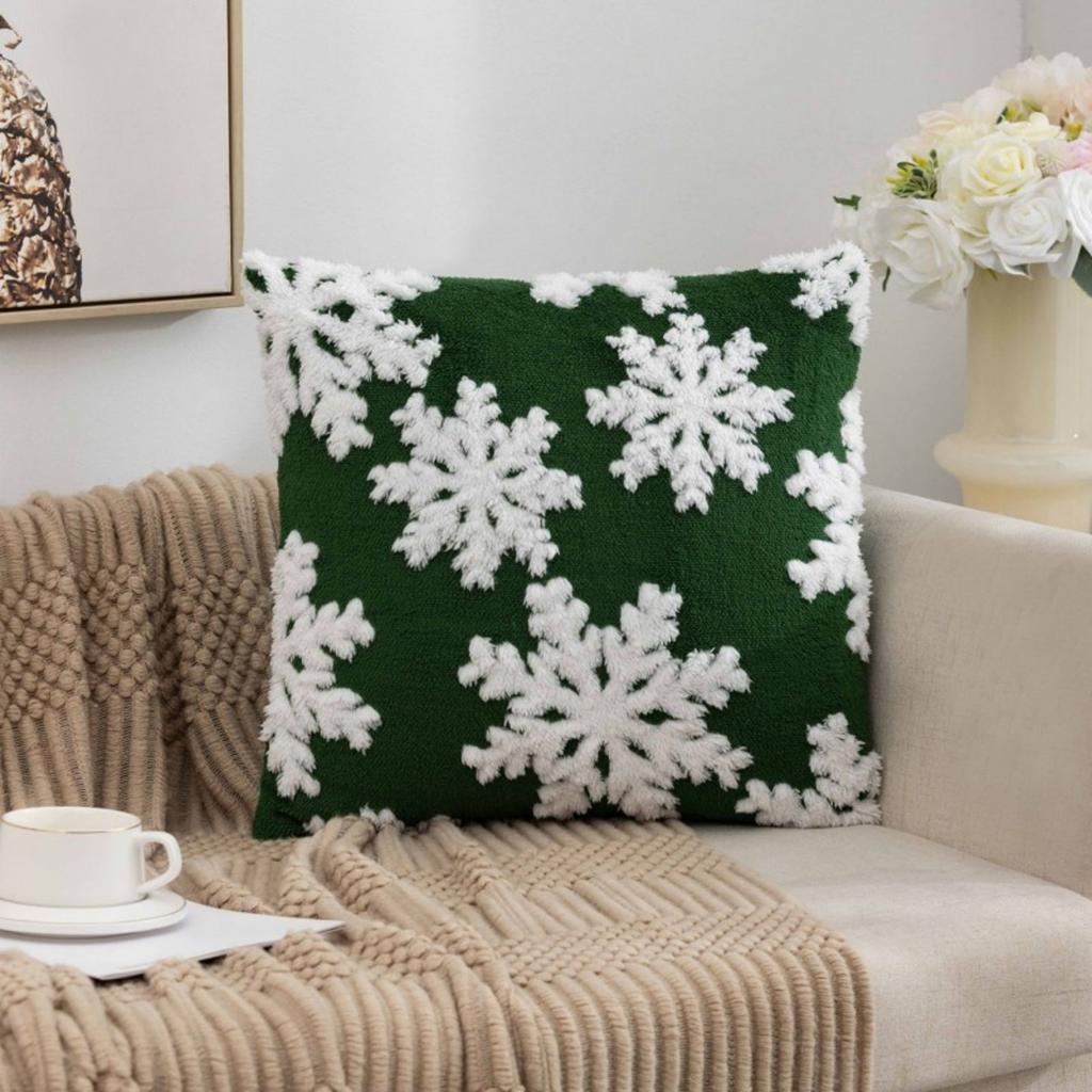 1pc Plush Christmas Tree & Snowflake Design Throw Pillow Cover, Suitable For Living Room, Bedroom, 4 Seasons Decor