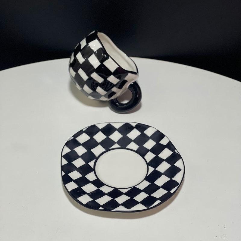 Vintage Hand-Painted Black And White Checkerboard Coffee Cup And Saucer Underglaze Ceramic Hand-Pinched Irregular Afternoon Tea Cup And Saucer Set