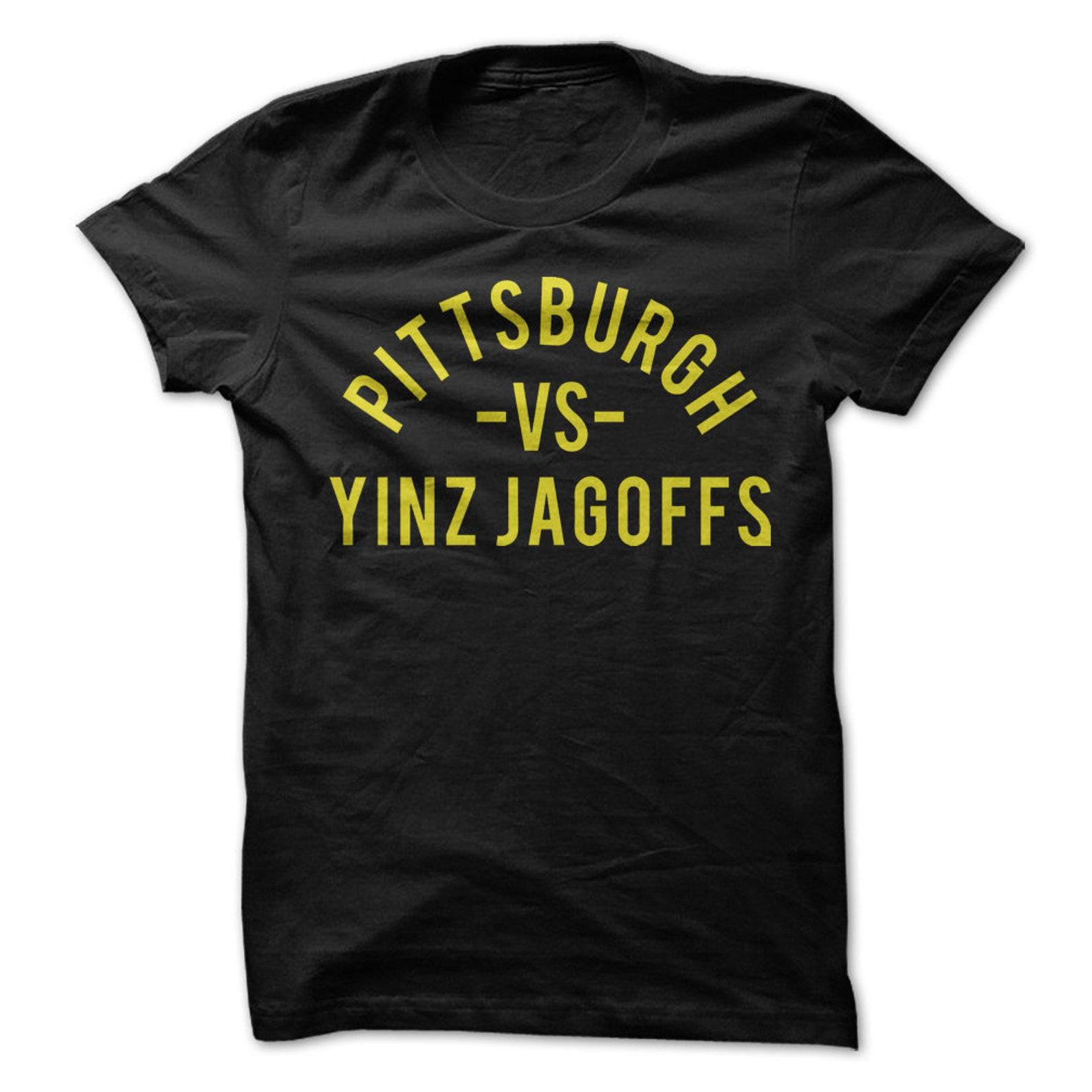Pittsburgh vs. Yinz Jagoffs T-Shirt Design - Black Shirt with Gold Print 2XL