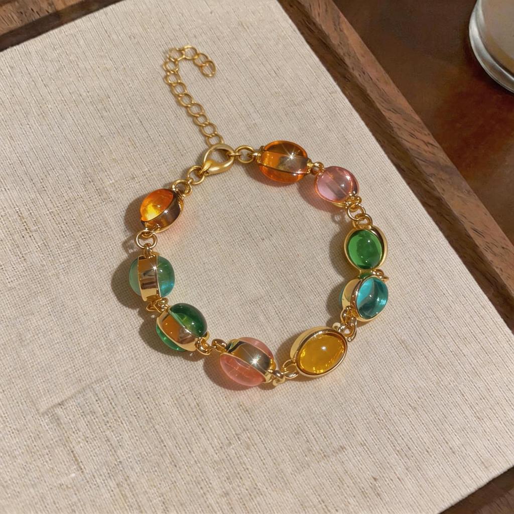 Vintage-Style Colorful Zircon Beaded Necklace - Retro Fashionable Light Luxury Collarbone Chain