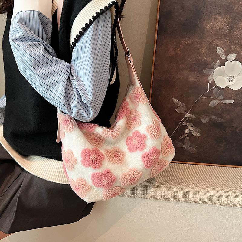 Ielgy Large-Capacity Plush Bag Trendy Casual All-Match One-Shoulder Messenger