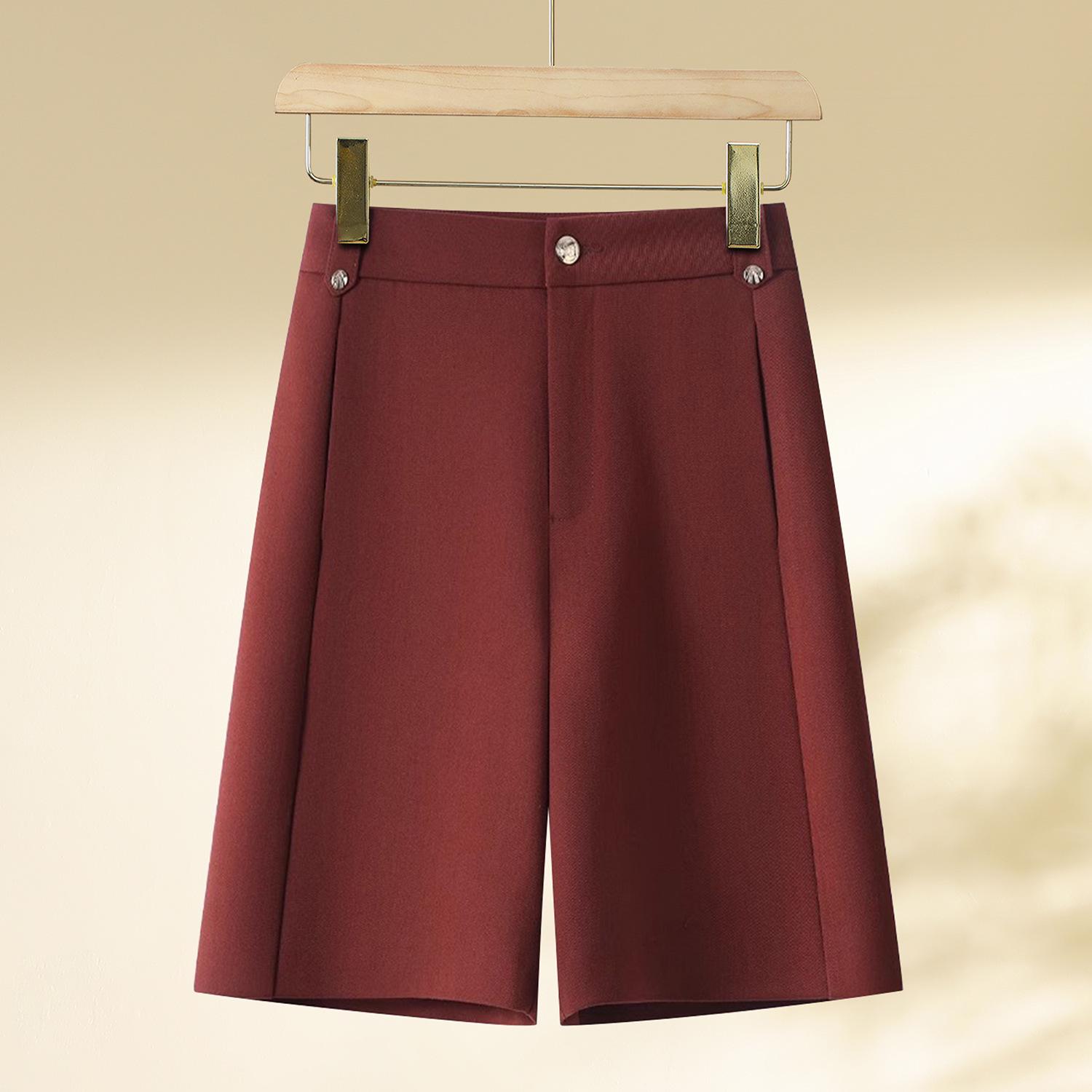 

2025 Spring/Summer Women s High-Waist Red A-Line Slimming Wide-Leg Shorts 27 (95-105 jin)