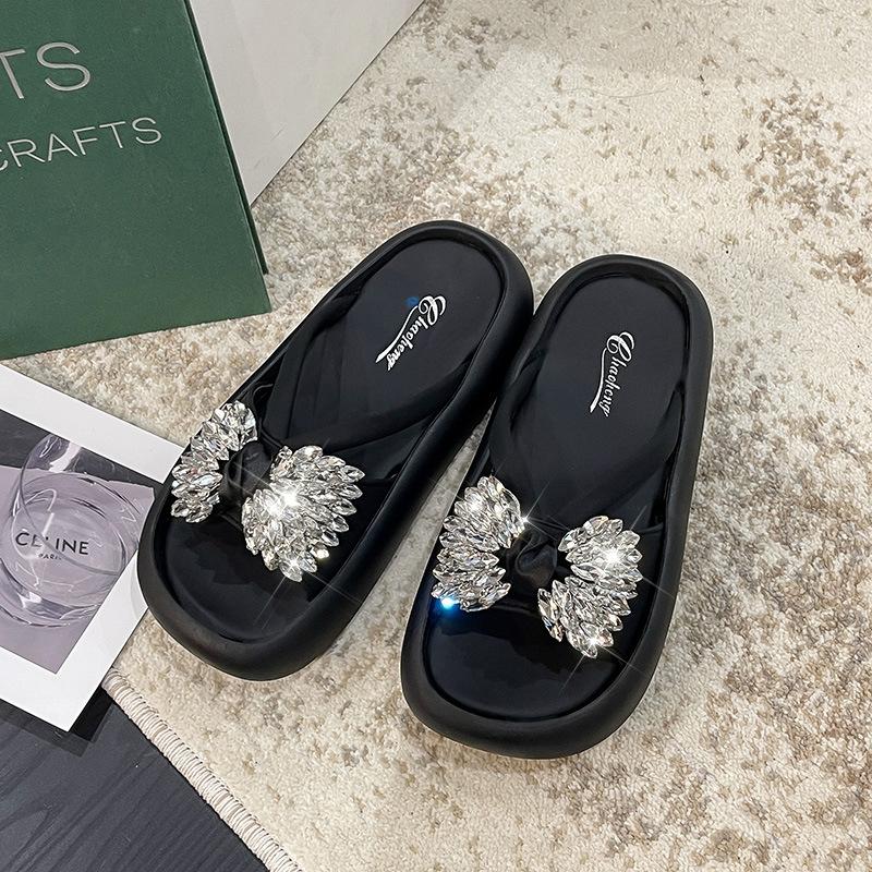

Thick-bottomed cool slippers women s new high-end sequined bows in summer 2025 Korean style fashion outer slippers 40