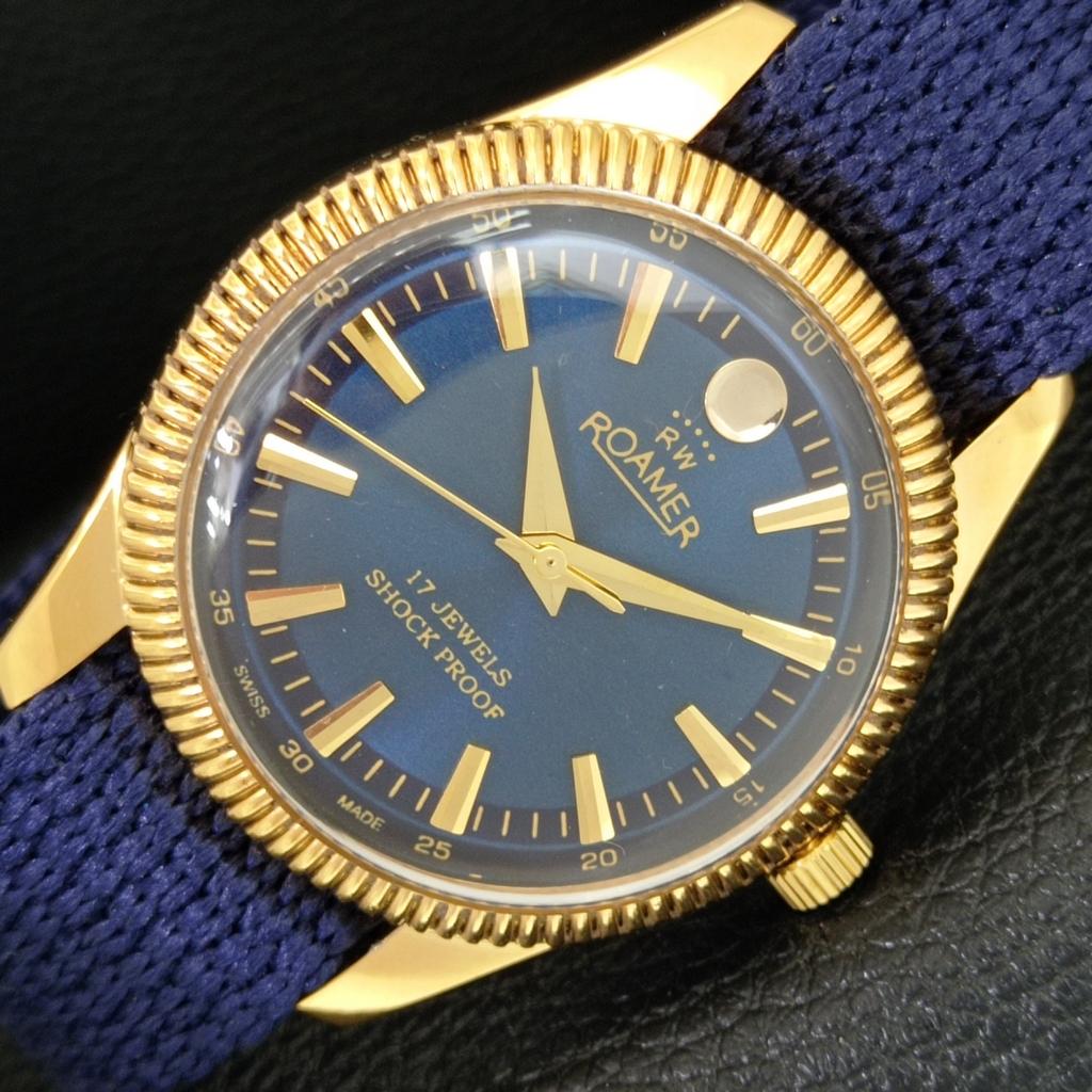 

VINTAGE HAND-WINDING SWISS MENS REFURBISHED BLUE COLOR DIAL WATCH a707411-1