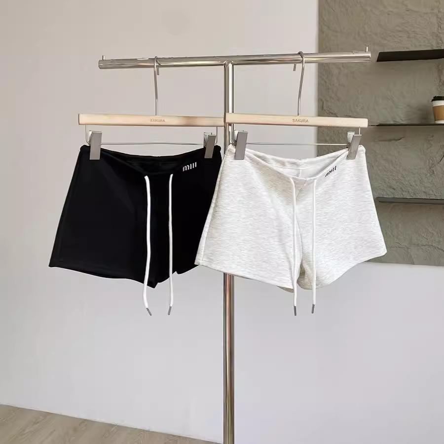 Women’s Summer 2025 Korean Style High Waist Slimming Shorts – Petite, Versatile, Solid Color, Wide Leg Design.