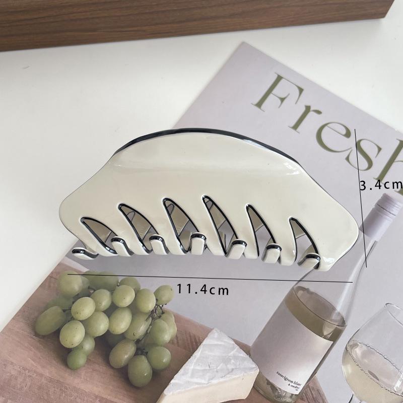 Classic Black & White French Hair Claw Clip - Vinegar Acetate Style 2024, High-End Small Fragrance Shark Clip for Buns.