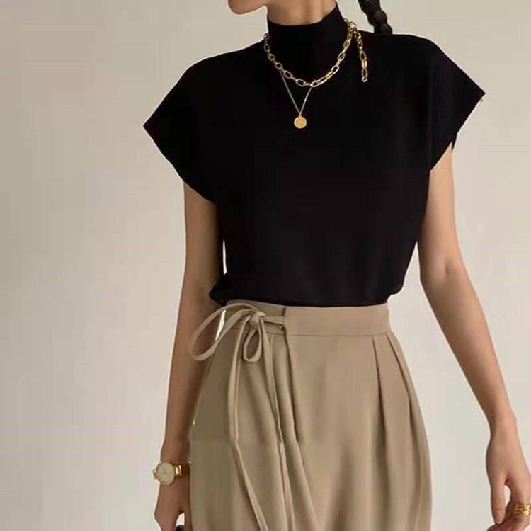 

Женский свободный топ с рукавом «летучая мышь» и полуводолазкой — 2023 г., короткий дизайн m чёрный