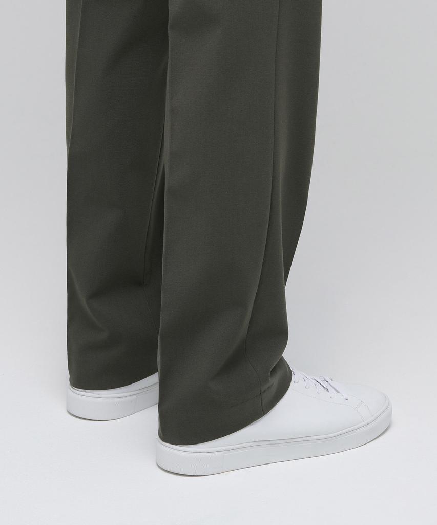 MUSINSA STANDARD Lightweight Semi-Wide Hidden Banding Slacks [Dusty Khaki]