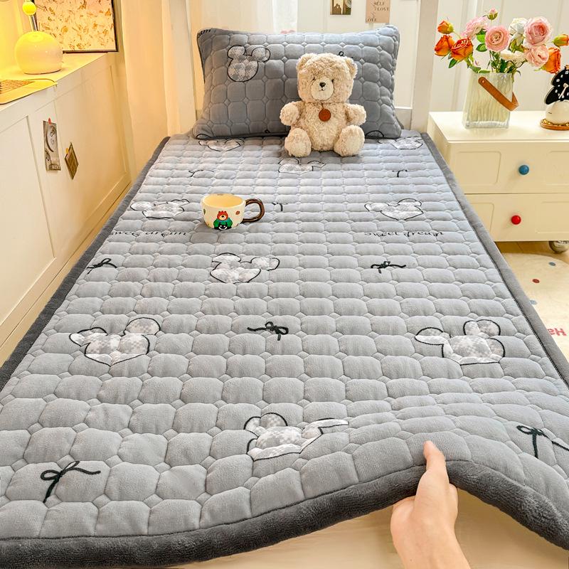 Plush Milk Velvet Mattress Pad - Thick Quilted Cushion for Dorms, Tatami, or Single Beds