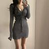 Koreanisches Sexy V-Ausschnitt Kordelzug Kurzes Kleid – Schlanke Taille, Hüftbetont, Feminine Passform