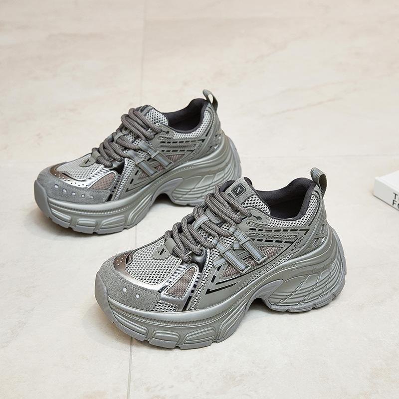 Inner heightening platform retro dad shoes women's 2025 spring new sports shoes casual shoes German training shoes Forrest Gump shoes women