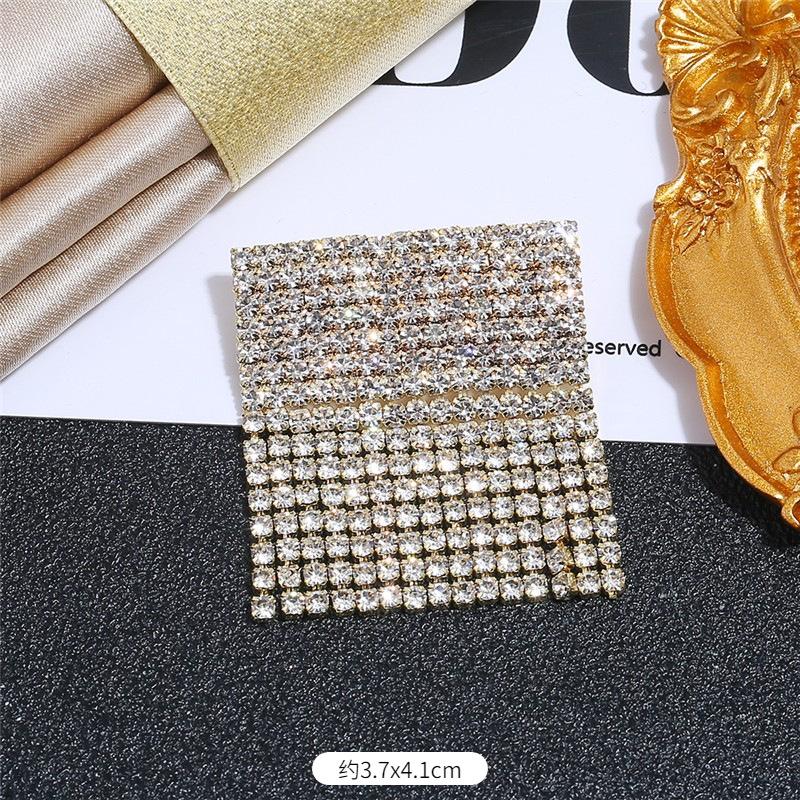 Europäische und koreanische Luxus-Persönlichkeit Flash Diamant Fransen Brosche Temperament vielseitig Perlen Corsage Reihe Diamant Anstecknadel Anzug Strickjacke Accessoires