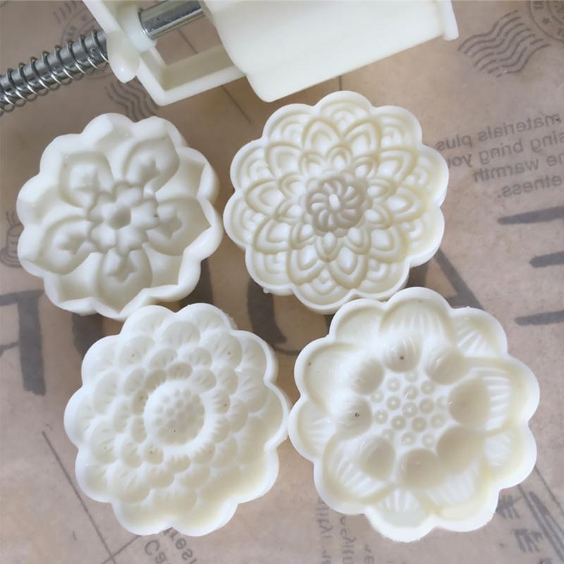 75g Plastic Mooncake Stamps Lotus Shaped Mooncake Moulds Festival DIY Hand Press Mooncake Cutters Pastry Decoration Tool