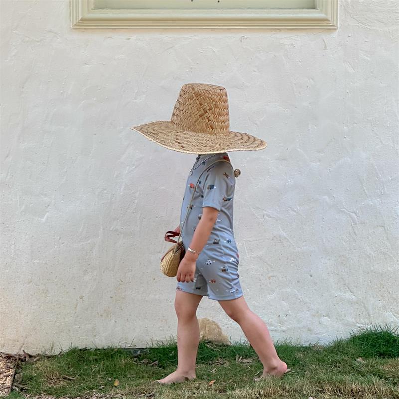 

Детский быстросохнущий слитный купальник на молнии - Дизайн с машинками с коротким рукавом для мальчиков 110 cm серый