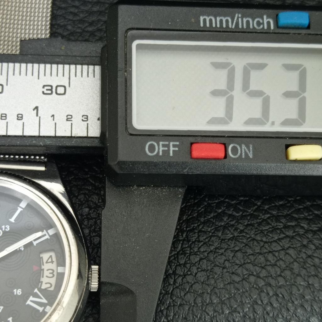 VINTAGE SEIKO 5 AUTOMATIC 7005A JAPAN MENS BLACK COLOR DIAL WATCH A708505-1