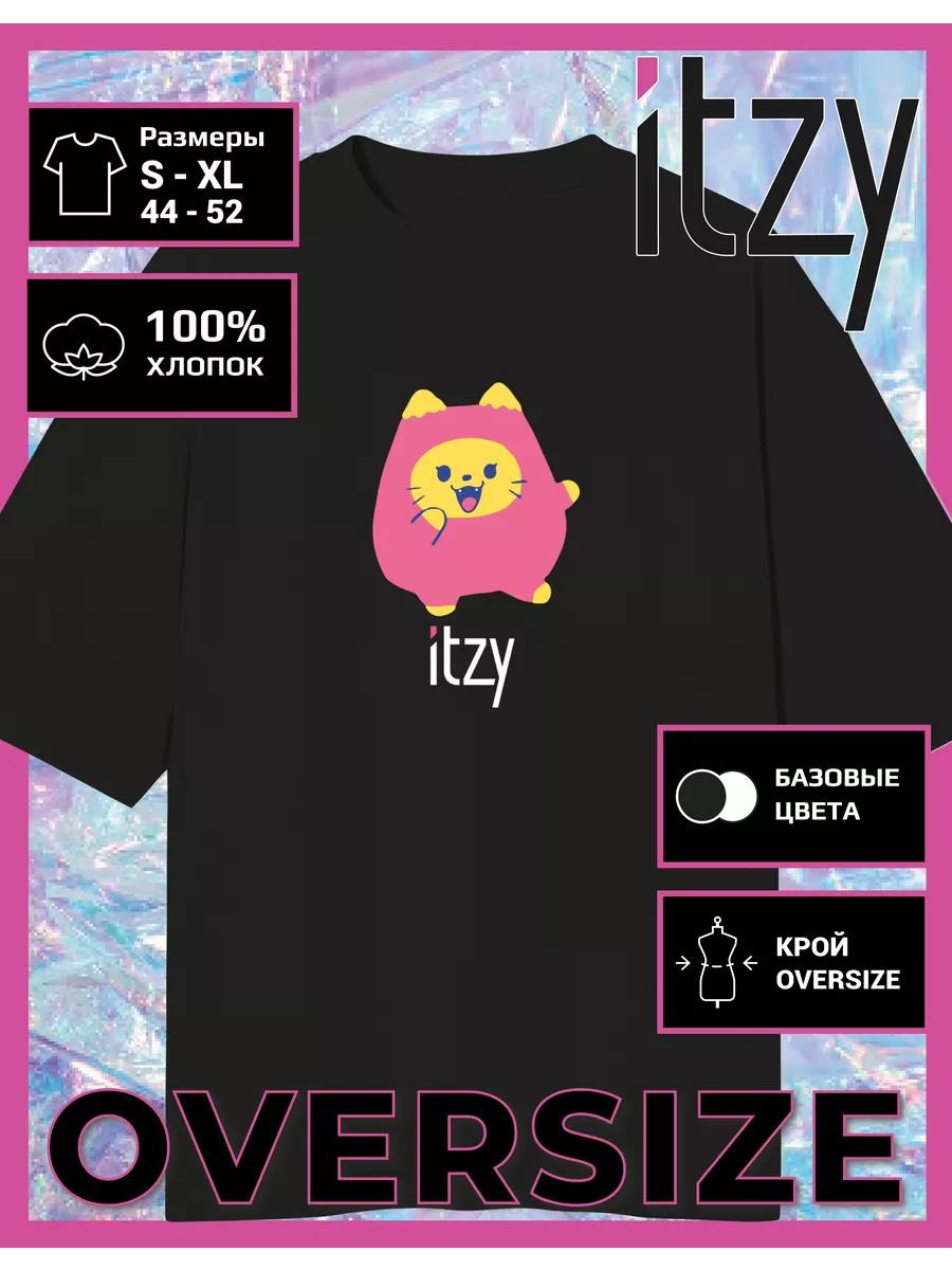 Oversized T-shirt with ITZY print M