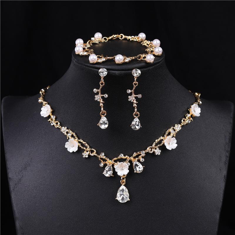 Fashion Pearl Necklace Set For Women - Bracelet And Earrings Set Wedding Jewelry Set For Brides.