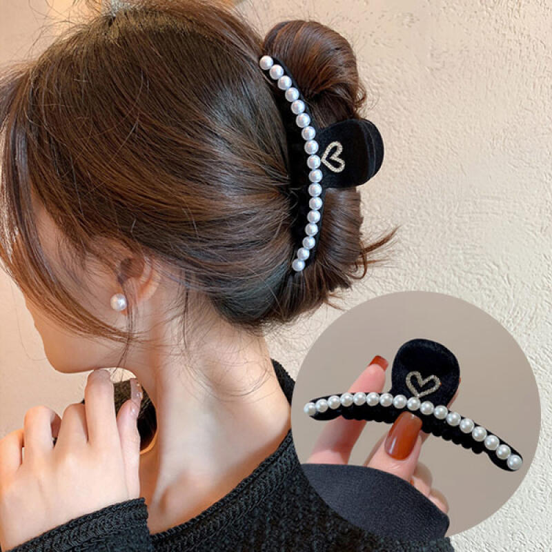 

Maei Heart Lovely Pearl Hair Clip black