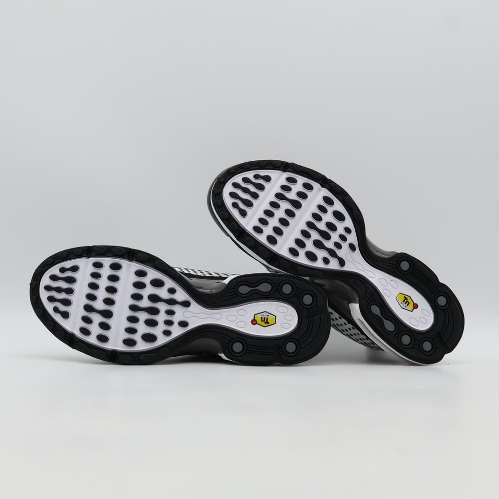 HQ2197-100 Nike Air Max Plus 7 White Black (Men's)