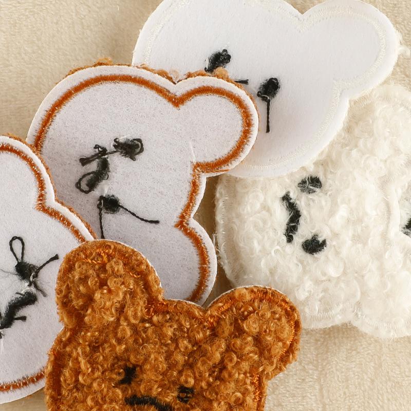 Embroidery label cartoon embroidery sticker towel embroidery bear accessories patch bag cloth shoes hat clothing accessories
