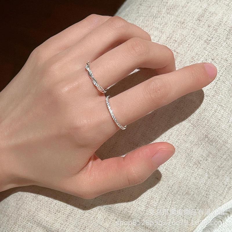 Exquisite Silver Women's Plain Band Ring - 2026 Fashionable Niche Design for Index Finger