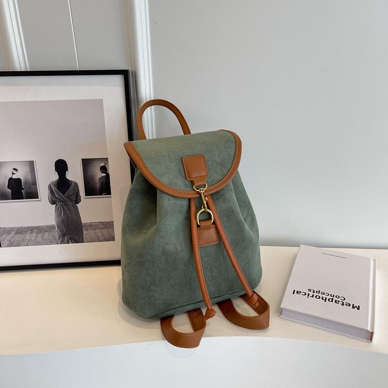 Retro Style Fashion Casual Portable Small Backpack Women Commute Out Storage Women's Bag 2025 New Women's Backpack