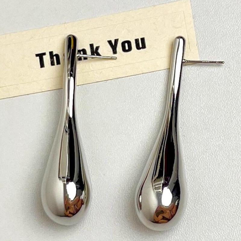 Geometric Metal Water Drop Earrings: High-End, Light Luxury Stud Earrings with Smooth Surface and Distinctive Style