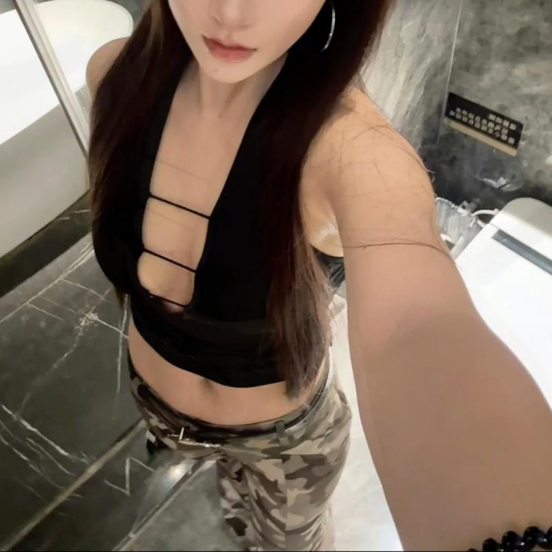Sexy Deep V-neck Halter Top Y2K Sleeveless Hollow Out Women Crop Tops Summer Bandage Night Clubwear S