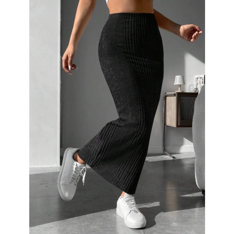 

Осенняя одежда Повседневная юбка Женская узкая нерегулярная полосатая юбка XL чёрный