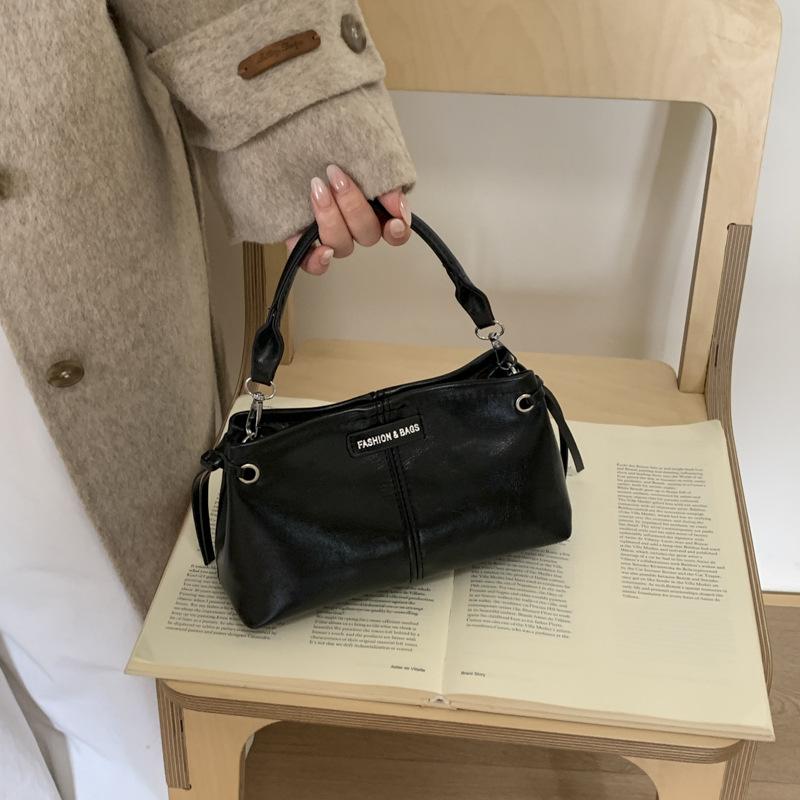 

Ретро масляная кожа зарубежный стиль универсальная сумка через плечо женская корейская версия ins универсальный однотонный персонализированный повседневный дорожный мессенджер чёрный