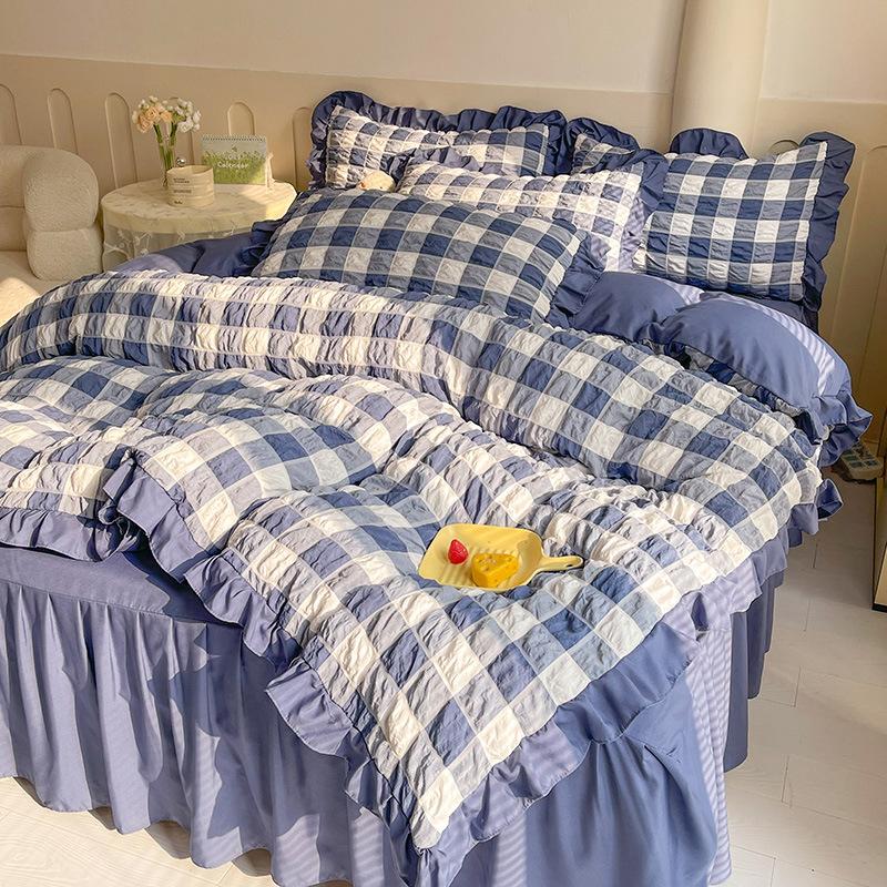 Bedding Four-piece French Lace Quilt Cover Sheet Pillowcase