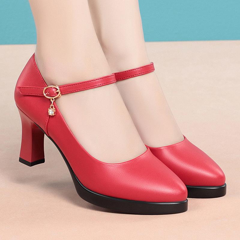Spring and Autumn Style Soft-Soled One-Strap High Heels for Fashion Shows, Paired with Cheongsams, Dancing Shoes, Middle-Aged Women's Leather Shoes