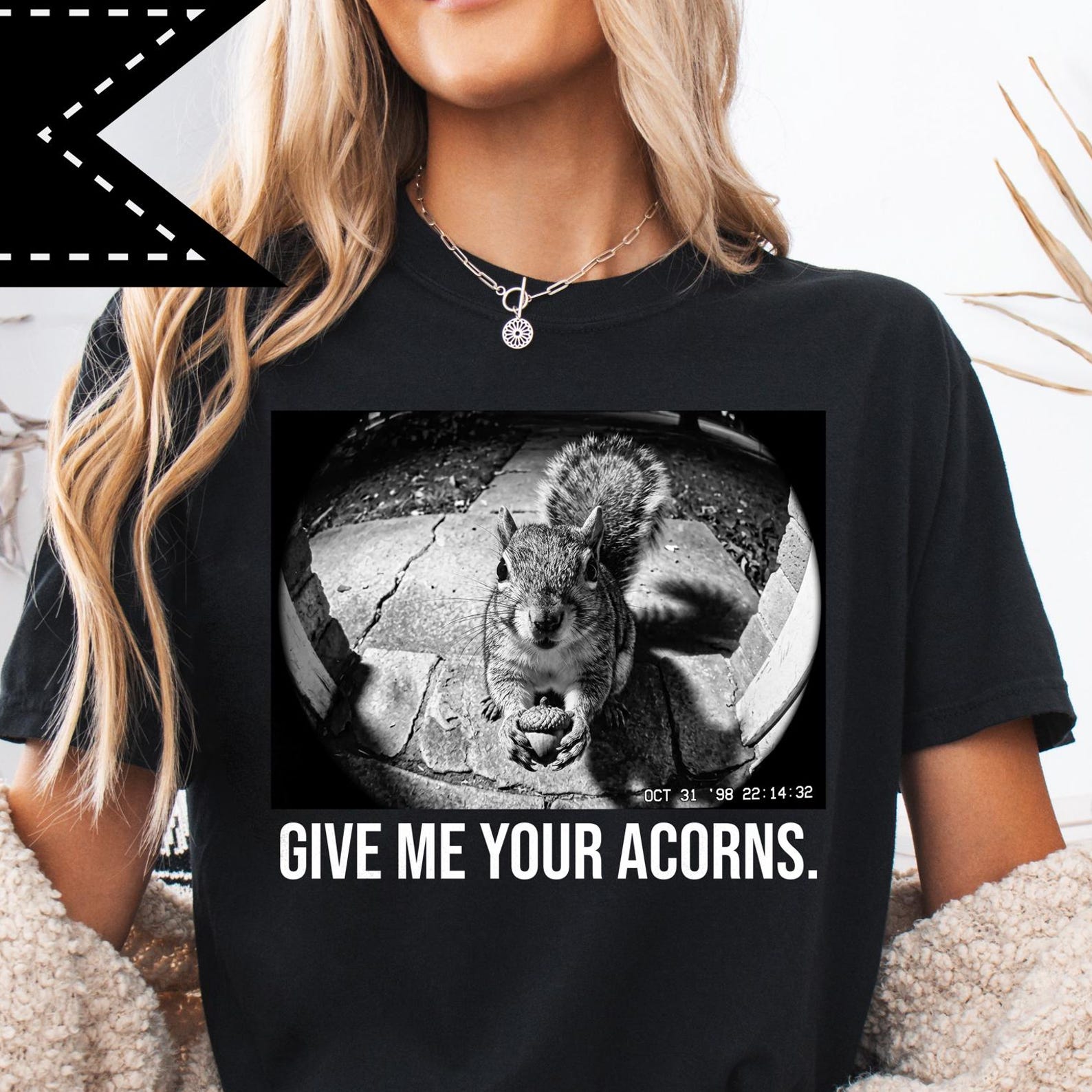 Give Me Your Acorns Squirrel Animal Meme Graphic Tee, Oversized Shirt, Gift for Dog Lovers 2XL