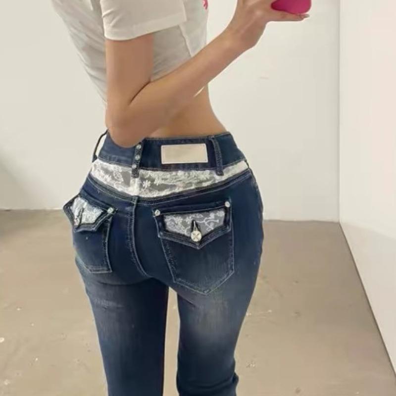 Blonde Hot Girl Lav midje Mikro-slengbukser for kvinner I Vårdesign Slim Fit og Smale Hestesko-bukser