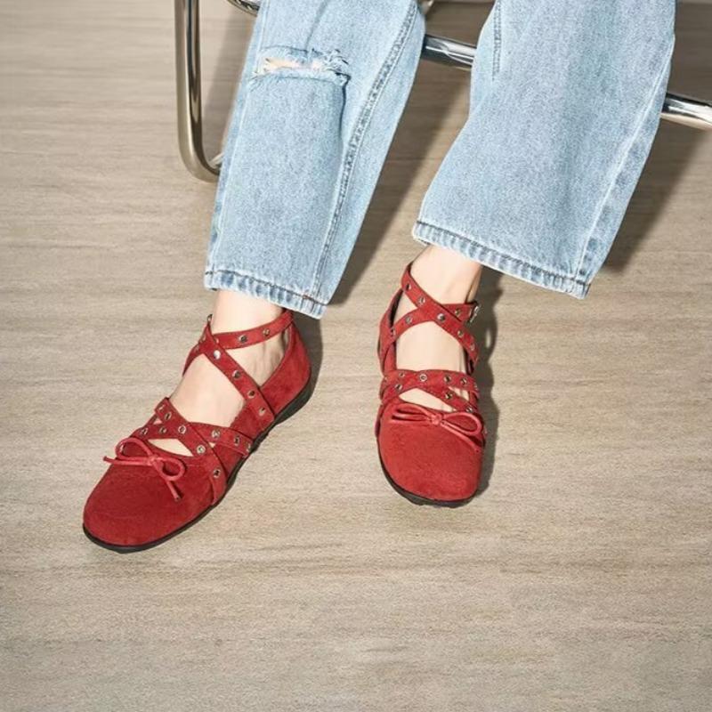 Fashion Flat Shoes Spring New Style Round Head Shallow Mouth Suede Rivet Soft Sole Anti-slip Wear-resistant Single Shoes