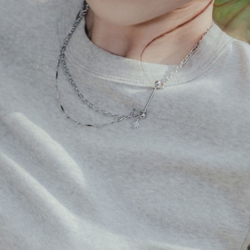 HIGHSCHOOLDISCO Piercing Glitter Layered Necklace