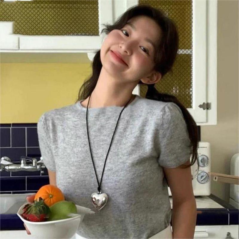 Love pendant Long necklace Women's new simple design Fashion versatile sweater chain with jewelry necklace pendant