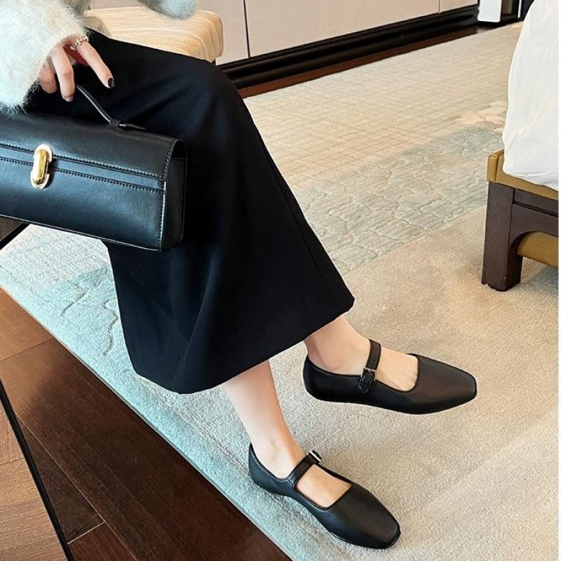 

Imported mixed sheepskin minimalist one-word buckle with soft bottom flat bottom Mary Jane single shoes women 40