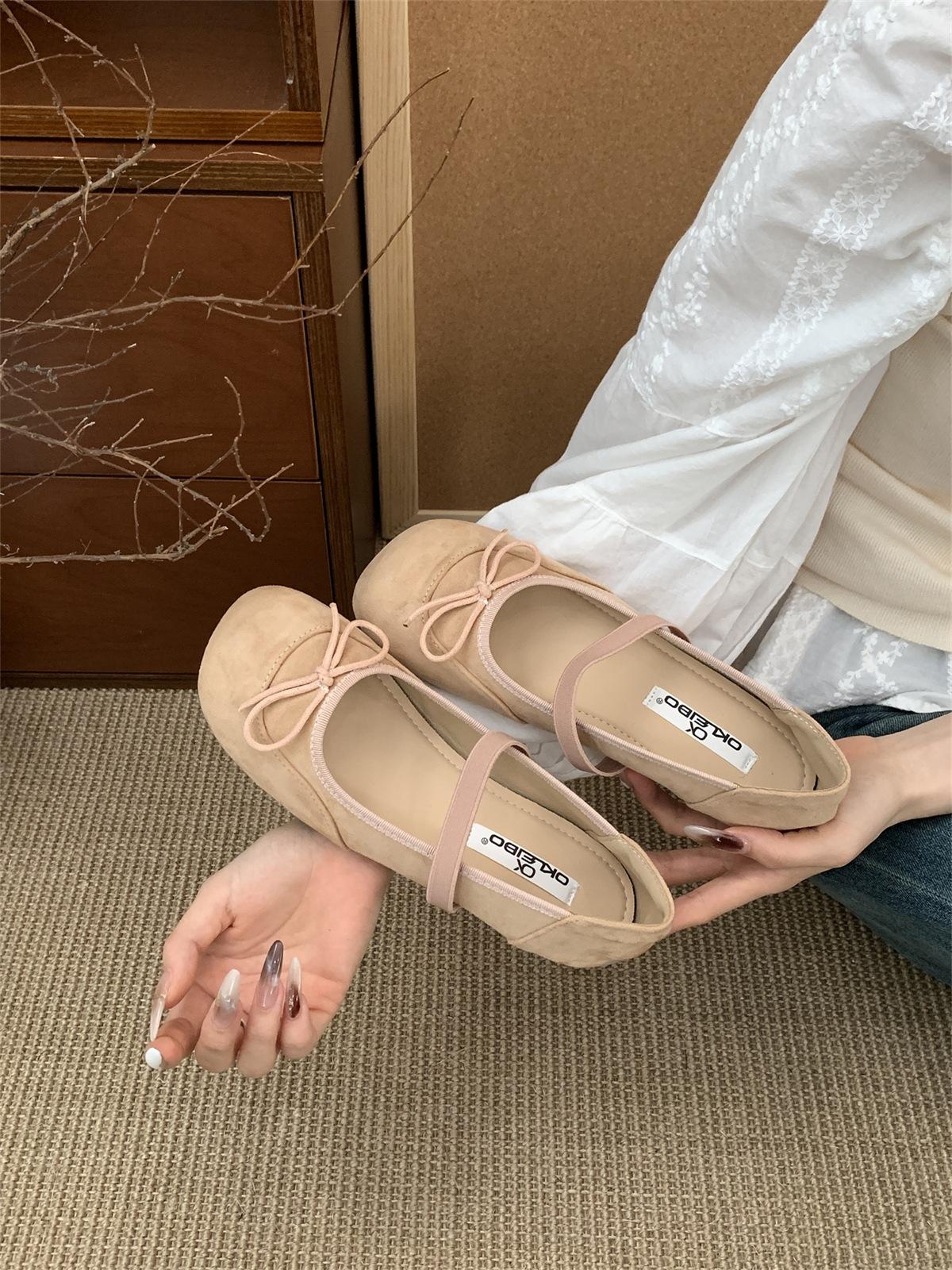 

Корейская версия балеток с квадратным носком, с неглубоким вырезом, туфельки феи с юбочкой, 2025 новая осенняя замшевая обувь Мэри Джейн 39 розовый