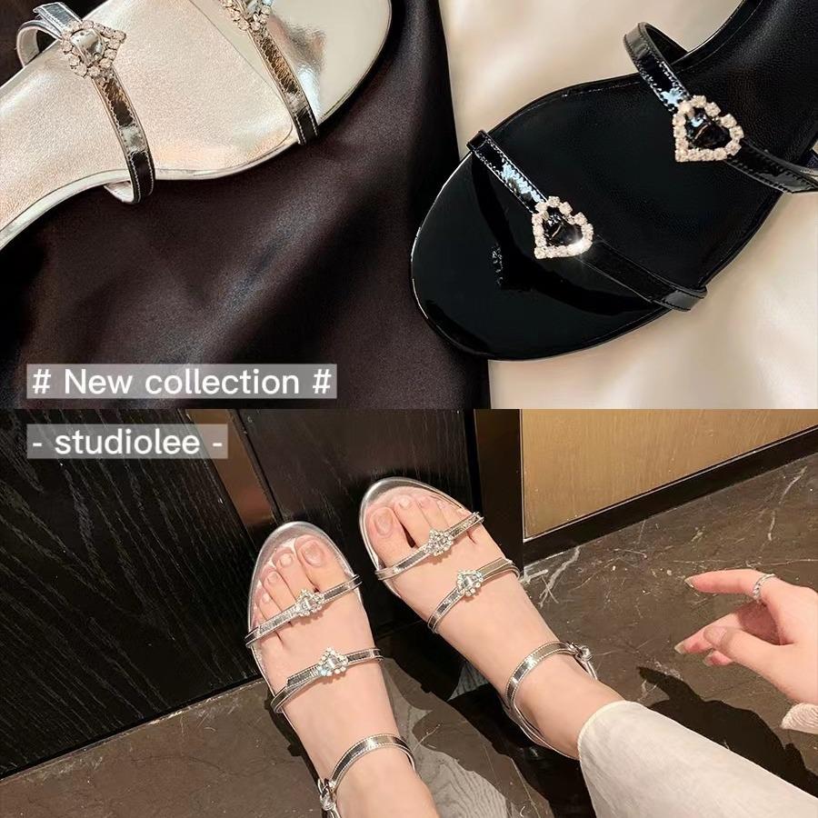 Round head double word with love drill buckle adjustable flat sandals
