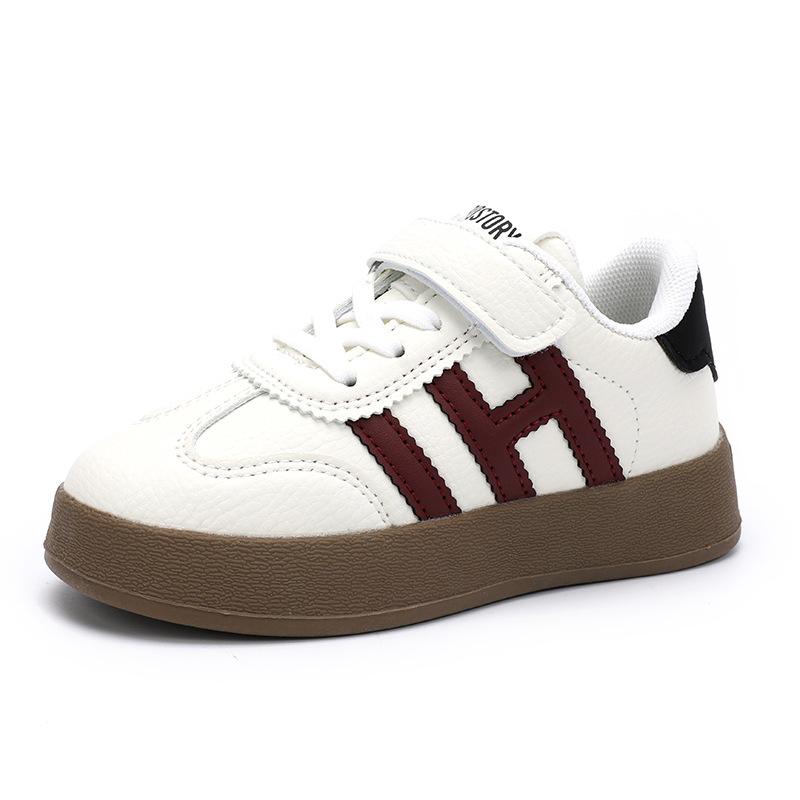 

Classmates Girls Spring and Autumn 2025 New Children s Board Shoes Sports Little White Shoes Middle-aged Older Girls Forrest Gump Training Shoes 26