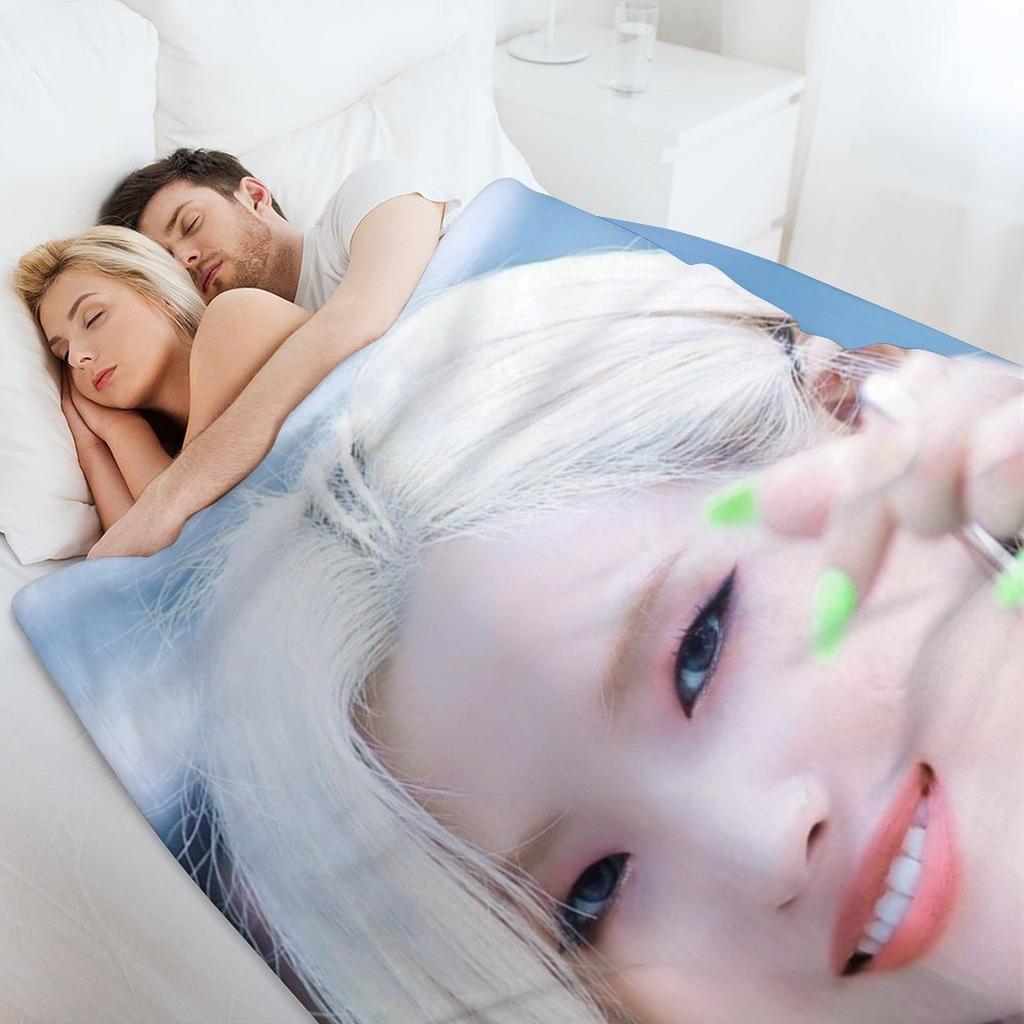 G(I)-DLE Soyeon Throw Blanket heavy to sleep Nap Beach Thins Blankets