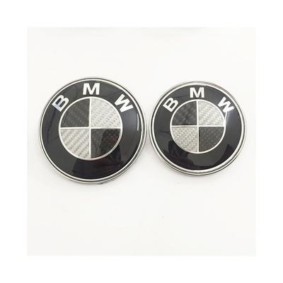 Odznaka na maskę i bagażnik WŁÓKNO WĘGLOWE BMW 82mm 74mm E46 E90 E92 E60 E81 X3 X5 1 3 4 5 Seria M