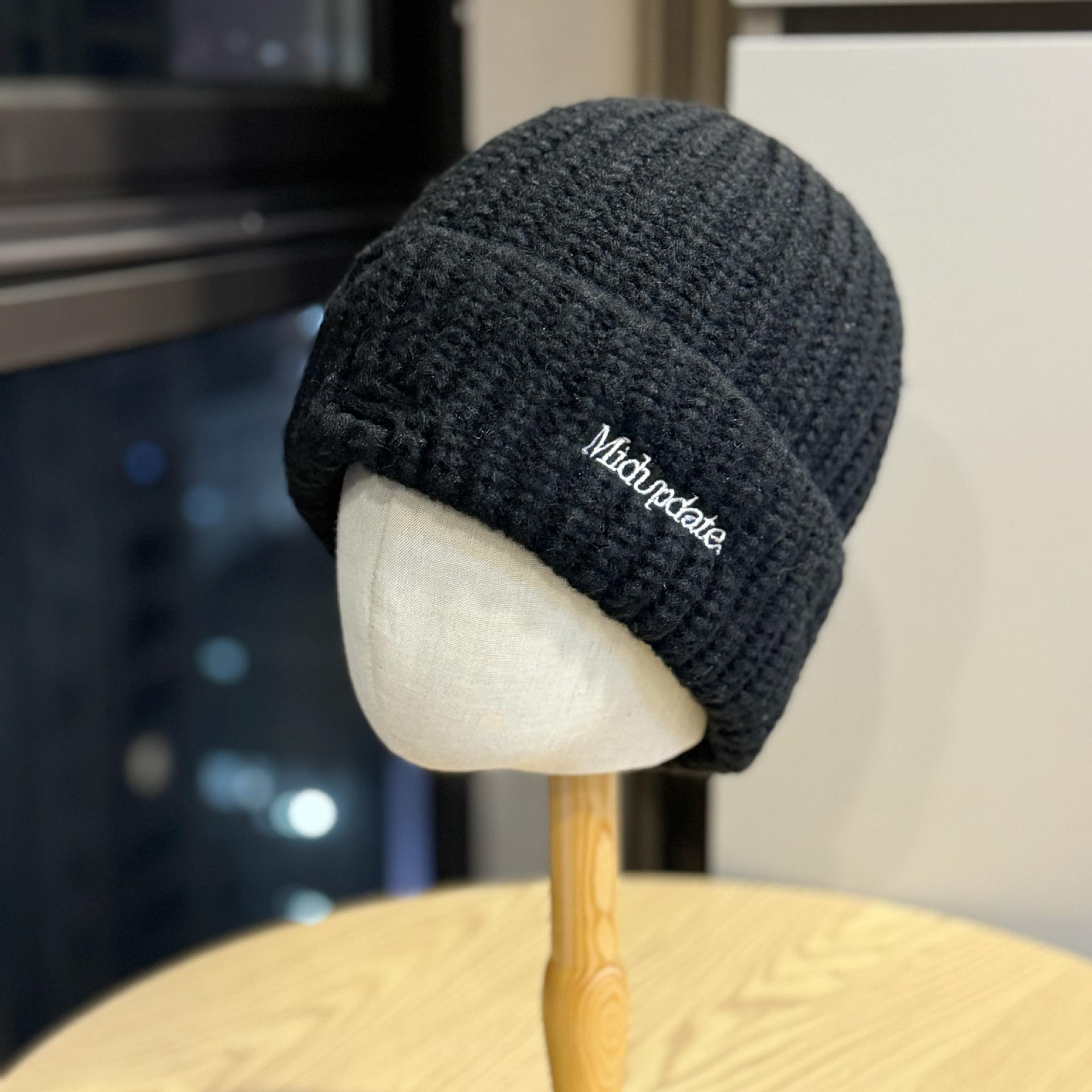 

Japanese-style distressed vintage warm thick knitted hat for women, new Korean version casual workwear heavy pullover beanie, trendy Adult54-60Average Size чёрный